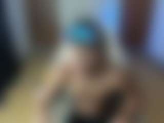 Live cam show with Juan-Mhata - Blowjob on livesuperchat.net
