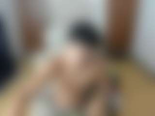 Live cam show with Juan-Mhata - Brown Eyes on Camsoda