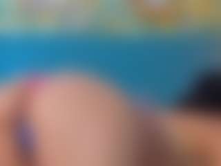 Live cam show with LiahGrey - Brown Hair on live18s.com
