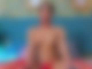 Live cam show with LiahGrey - Oil on xDating