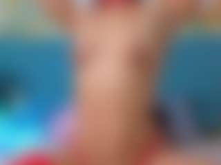 Live cam show with LiahGrey - Amateur on friskycurves.com