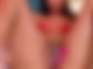 Live cam show with LiahGrey - Skinny on Chatstar