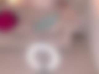 Live cam show with Lilith - Ride Torso on Camsoda