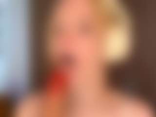 MarceneMorici MILF webcam performer live streaming