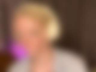 MarceneMorici MILF webcam performer live streaming