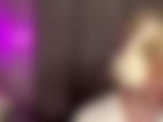 Live cam show with MarceneMorici - Latina on hrnylive.com