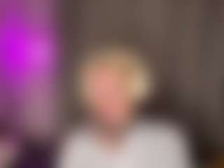 MarceneMorici MILF webcam performer live streaming