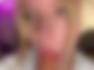 MarceneMorici MILF webcam performer live streaming