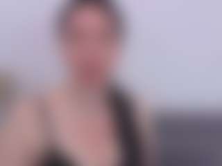 MiaSeductive's Live Sex Cam Show