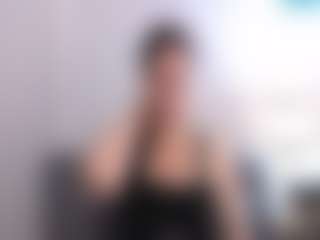 Live cam show with MiaSeductive - Blue Eyes on AdultVida.com