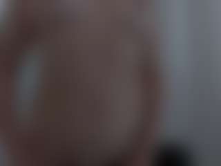 MiaSeductive's Live Sex Cam Show