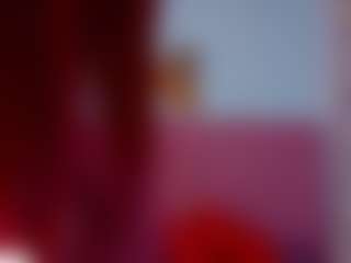 Live cam show with Paulina-Sodi - Black Hair on Camsoda