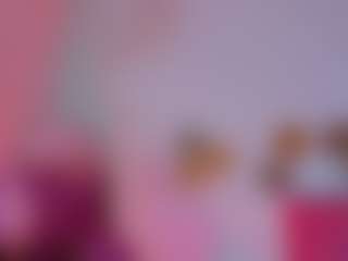 Live cam show with Paulina-Sodi - Black Hair on Camsoda