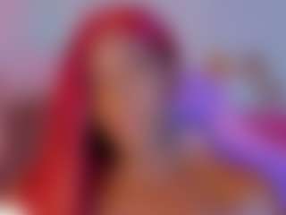 Live cam show with Paulina-Sodi - Black Hair on Camsoda