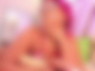 Live cam show with salem-rosee - Ebony Petite on CamSodaAdn