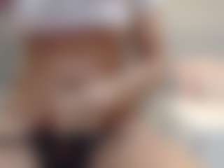 Live cam show with Sammyfit - Glasses on Camsoda