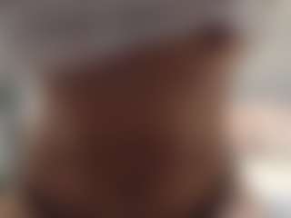 Live cam show with Sammyfit - Pm on CamwithHer