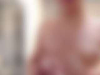 Live cam show with Sammyfit - Flashing on livesuperchat.net