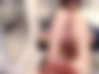 Live cam show with Sammyfit - Handjob on Gym Cam Girls