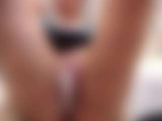 Live cam show with Sammyfit - Hairy Pussy Brown Hair on Camsoda