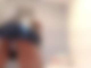 Live cam show with Sammyfit - Flashing on CamClone