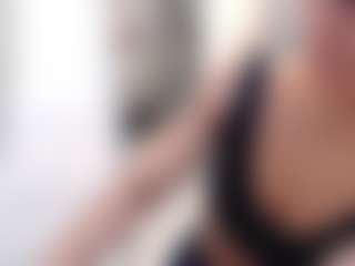 Live cam show with Sammyfit - Striptease on hrnylive.com