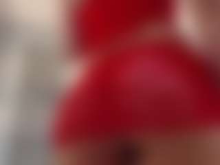 Live cam show with Sammyfit - Spank Brown Hair on liverealitysex.com