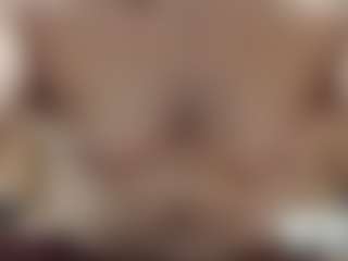 Live cam show with HappyYogurt - Tease on Gym Cam Girls