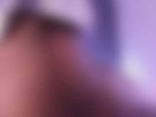 Live cam show with Tayrasiny - Shower on CamClone