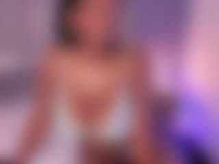 Live cam show with Tayrasiny - Smoking on Sweet Sext