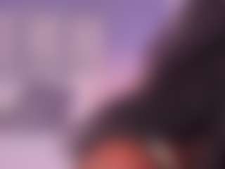 Live cam show with Tayrasiny - Public Ebony on boobsie.com