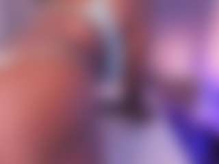 Live cam show with Tayrasiny - Public Brown Hair on Stripli.com