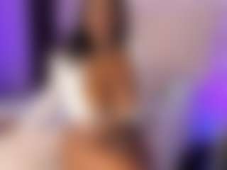 Live cam show with Tayrasiny - Ebony on Livezox | colombia