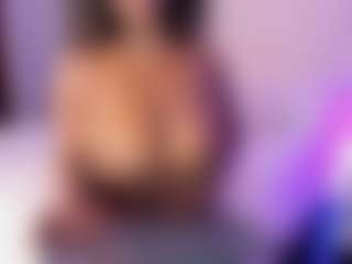 Live cam show with Tayrasiny - Full Nudity on Camsoda