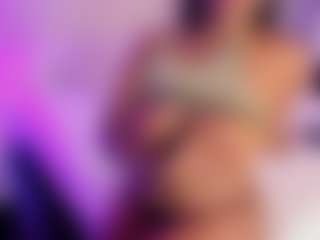 Live cam show with Tayrasiny - Ebony on Milfs Live | colombia