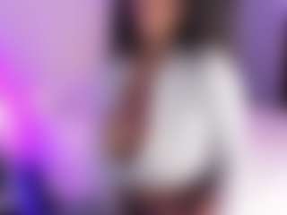 Live cam show with Tayrasiny - Bedroom Ebony on SmokeAndPoke