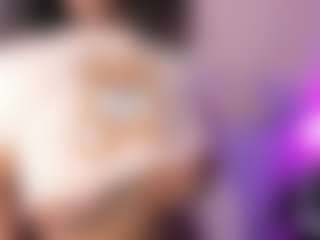 Live-Cam-Show mit Tayrasiny - Public auf Camsoda