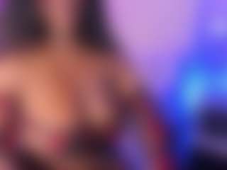 Live cam show with Tayrasiny - Ass Bouncing on Camsoda