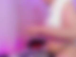 Live cam show with Brittany-williamsx - Small Tits on SmokeAndPoke
