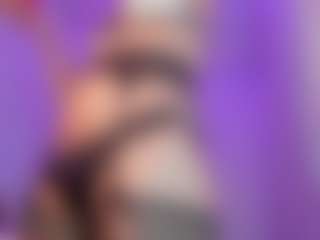 Live cam show with Brittany-williamsx - Black Hair on Milfs Live