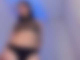 Live cam show with Brittany-williamsx - Smoking on liverealitysex.com