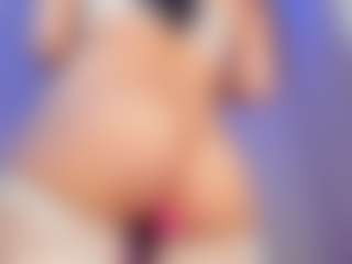 Live cam show with Brittany-williamsx - Smoking on Camsoda
