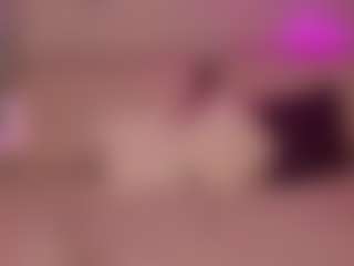 Live cam show with Elsa - Dp on live18s.com