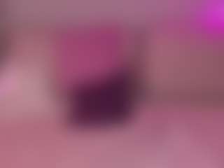 Live cam show with Elsa - Dp on Camsoda