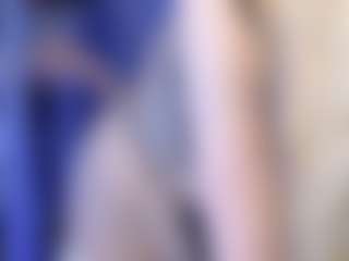Live cam show with KarmaArms - Sexting on Instabang