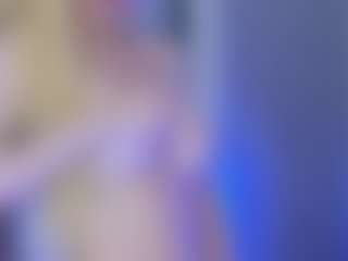 Live cam show with KarmaArms - Double Penetration on livesuperchat.net