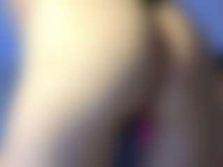 Live cam show with KarmaArms - Tittyfuck on livesexfox.com