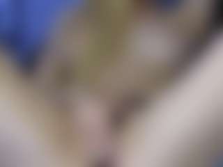 Live cam show with KarmaArms - Teasing on Camsoda