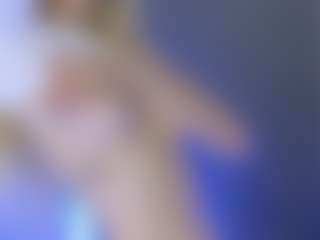 Live cam show with KarmaArms - Double Penetration on Camsoda