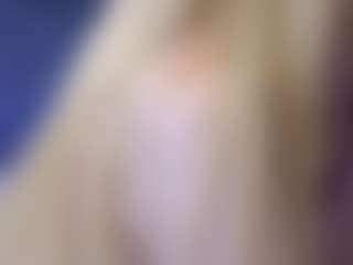 Live cam show with KarmaArms - Slap on Camsoda